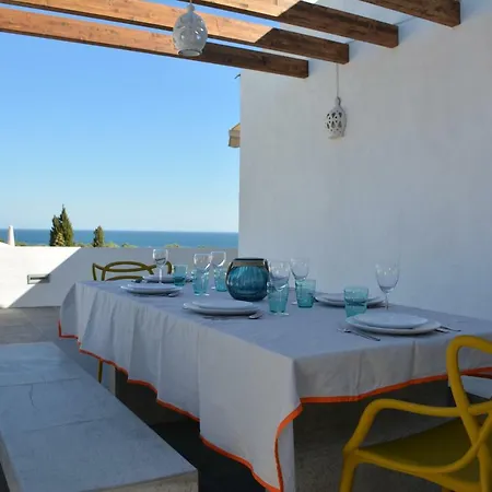 44 Holiday home *
